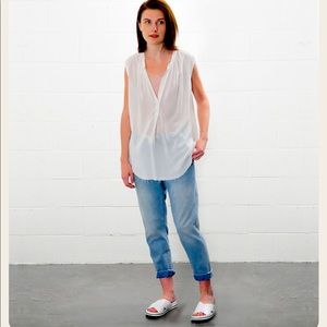 RAQUEL ALLEGRA RAW HEM SLEEVELESS HENLEY